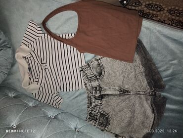 sort pişiklər: Şort, Stradivarius, M (EU 38), rəng - Göy