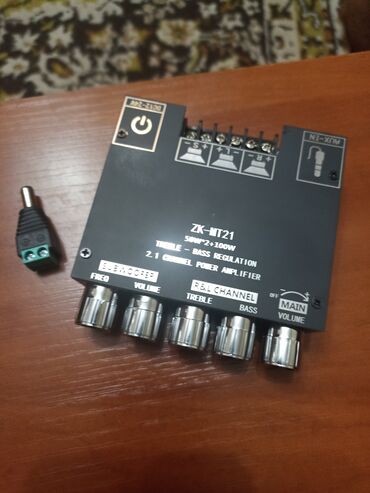 инверторы 12 220 вольт: Усилитель звука низких частот. Можно подключиться по Bluetooth. Два