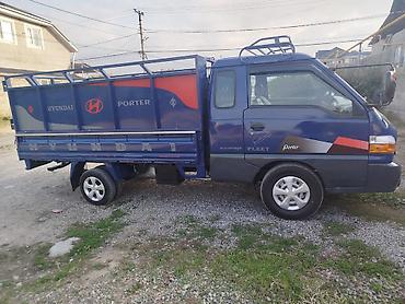 smart open: Hyundai Porter — компактный бортовой грузовик синего цвета. Основные — 5