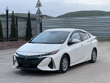 тесло: Toyota Prius: 2017 г., 1.8 л, Вариатор, Электромобиль, Седан