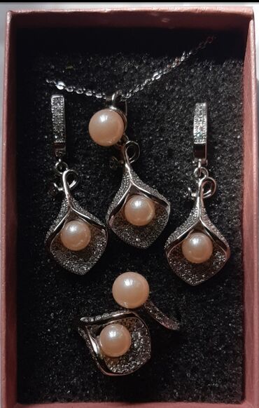h: Handmade, Set: Minđuše, Ogrlica, Privezak, Materijal: Biser, Cirkon