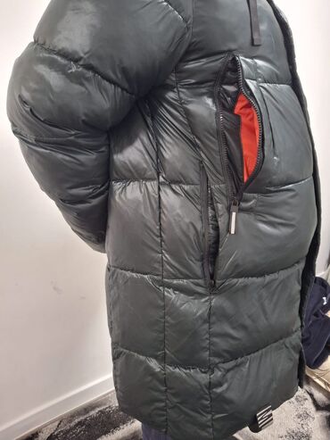 Другая мужская одежда: Стильная куртка зимняя, размер не подошёл. покупал за 12000, отдам за — 3