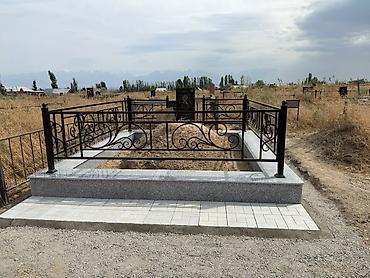 памятники оградки: Изготовление памятников и оград. таблички, брусчатка облицовка — 2