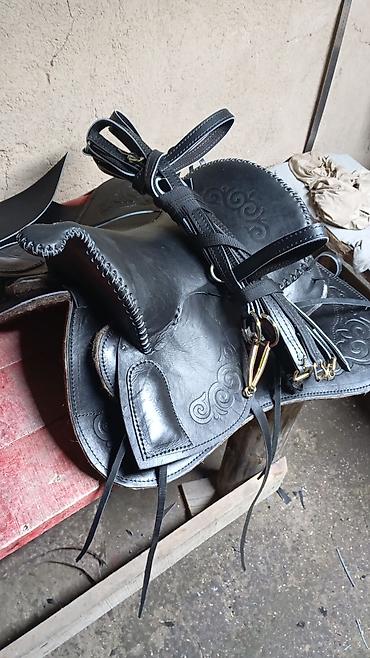 Товары и оборудование для с/х животных: Кожаное конское седло с упряжью Обмен нет только заказ комплект — 1