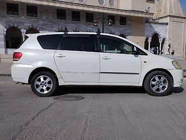 4wd: Toyota Ipsum: 2001 г., 2.4 л, Автомат, Газ, Минивэн — 4