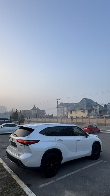 Toyota: Toyota Highlander: 2023 г., 2.5 л, Автомат, Бензин, Кроссовер — 14