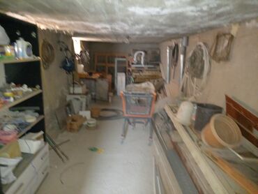 Həyət evləri və villaların satışı: Satışa təqdim olunur: həyəti və bağ sahəsi olan iki mərtəbəli fərdi — 12