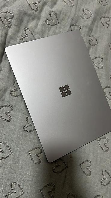 i5 8250u: Ноутбук Microsoft Surface Laptop (серебристый) - Экран: 13.5" — 3