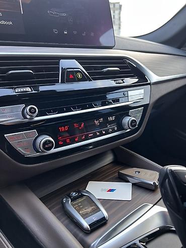 kia clarus: BMW 5 series: 2020 г., 2 л, Автомат, Электромобиль, Седан — 9