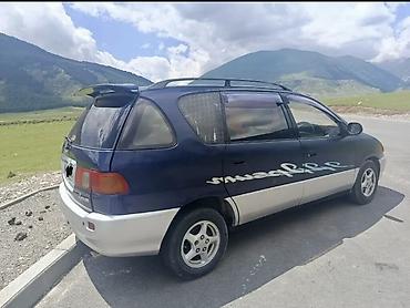 водный мото: Toyota Ipsum: 1996 г., 2 л, Автомат, Бензин, Минивэн — 3