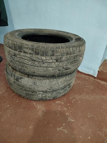 Шиналар: Пара зимних шин Pirelli. Параметры с боковины: - Размер: 235/65 R17 - — 1