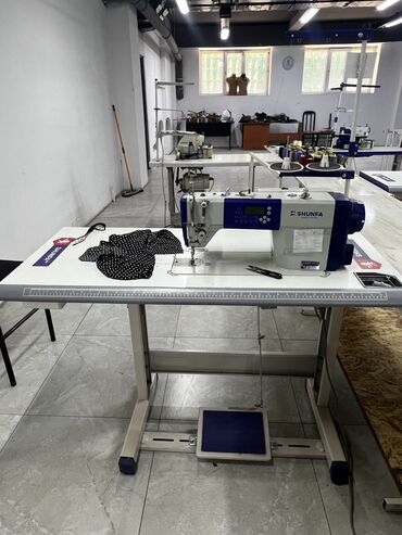 Оверлочные машинки: 4-нитка, В наличии, Самовывоз — 8