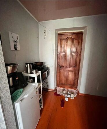 срочно продаю 1 ком кв: 1 комната, 19 м², Общежитие и гостиничного типа, 4 этаж