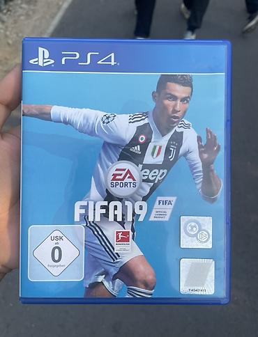cd dvd: Игровой диск FIFA 19 для PlayStation 4 (PS4). - Издатель: EA Sports - — 1
