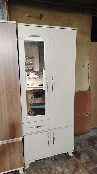 kunc ref: Güzgülü paltar şkafı - Model: 3 qapılı, güzgülü ön panel - Material — 1