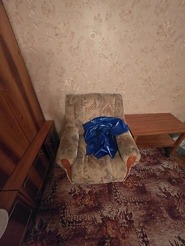 Комплекты мягкой мебели: Гарнитур для зала, Б/у, Ткань, текстиль, цвет - Бежевый — 4
