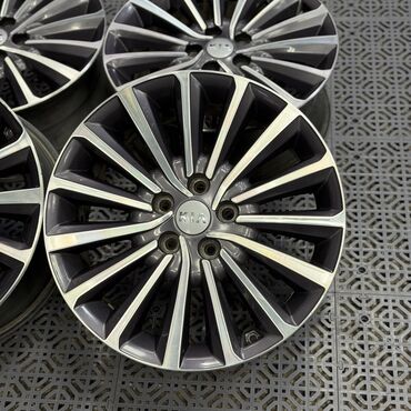 Диски: Литые Диски R 18 Kia, Комплект, отверстий - 5, Б/у — 10