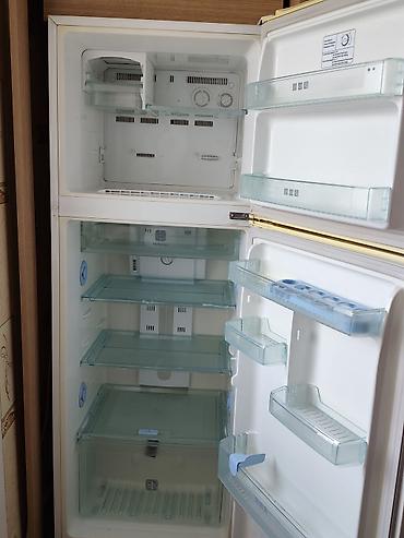 Soyuducular: Samsung iki qapılı no frost soyuducu - Üst kamera – dondurucu — 2