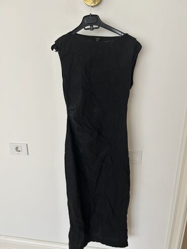 Dəstlər, kostyumlar: В связи с переездом в другую страну продам гардероб набором на размер — 13