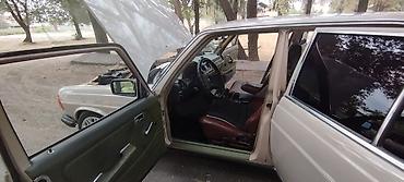 мер 220: Mercedes-Benz W123: 1985 г., 2 л, Механика, Бензин, Седан — 5