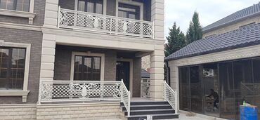 Pilləkən məhəccərləri: Müxtəlif dizaynda alüminium məhəccərlər təklif olunur. Ağ rəngli — 2