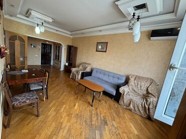 quba a frame evler: Qara Qarayev metrosuna yaxın İnci Şadlıq sarayı yaxınlığında 2 otaqlı
