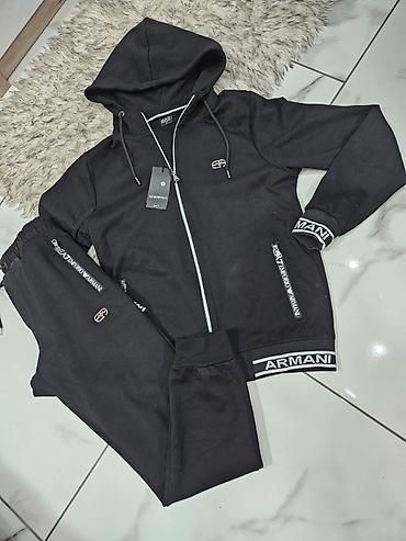 Trenerke: Komplet trenerka Vrhunski kvalitet Velicine S m l xl xxl Cena 5800 — 7