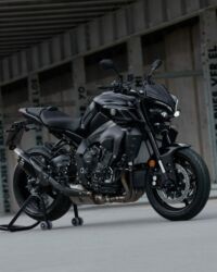 мотор на мотоцикл: Yamaha Mt10 2022год Класс нэйкед v1000 cm3 160 л.с. пробег 7.000км at lalafo.kg мотор на мотоцикл: Yamaha Mt10 2022год Класс нэйкед v1000 cm3 160 л.с. пробег 7.000км