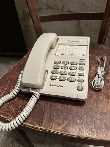 Stasionar telefonlar: Stasionar telefon Panasonic, Simli