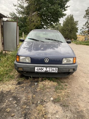 машина гольв: Volkswagen Passat: 1993 г., 1.8 л, Механика, Бензин, Универсал