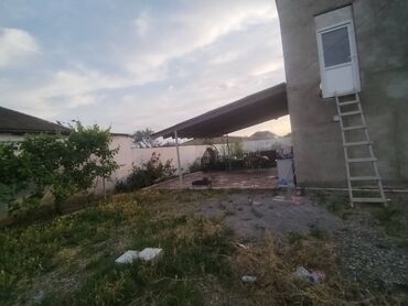 gence ipoteka evler: Баку, Пос. Говсаны, 100 м², 7 комнат, Артезианский колодец, Комби, Газ