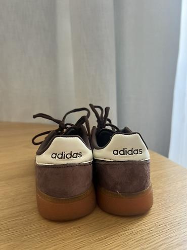 Kişi ayaqqabıları: Məhsul: Adidas x Sporty & Rich idman ayaqqabısı yenidi bir defe — 2