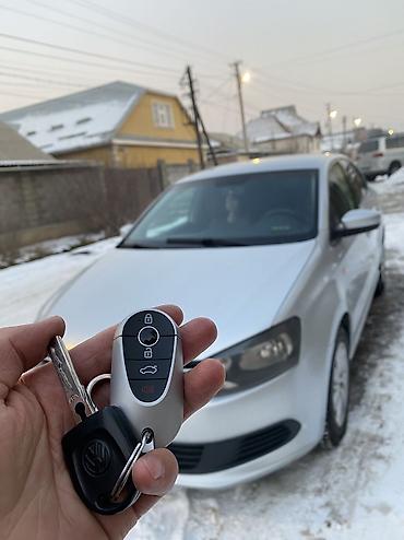 аккура: Volkswagen Polo: 2013 г., 1.6 л, Механика, Бензин, Седан — 8