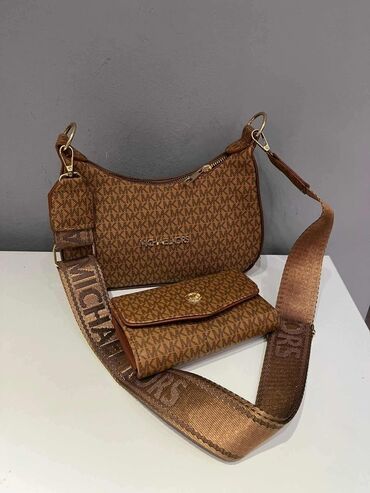 Torbe: ✅Torbe replike - Više modela: kompaktnа crossbody torba sa prednjim — 27