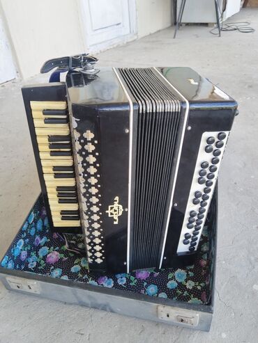 Pianolar: Digər musiqi alətləri