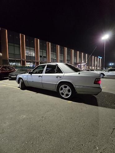 560 sec: Mercedes-Benz E-Class: 1995 г., 4.2 л, Автомат — 2
