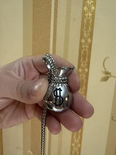 Metal boyunbağı – “pul kisəsi” asqısı ilə - Material: metal ərintisi