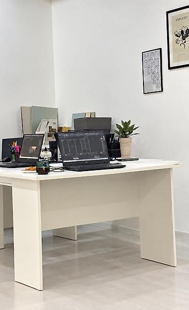 İşlənmiş, İşçi üçün, Dördbucaq masa