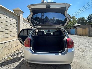 Toyota: Toyota Corolla: 2004 г., Хэтчбэк — 13