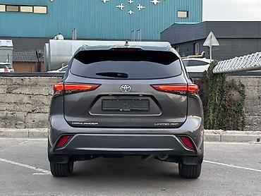 Toyota: Toyota Highlander: 2022 г., 3.5 л, Автомат, Бензин, Кроссовер — 7