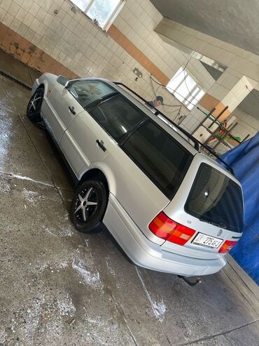 Volkswagen: Volkswagen ID.4: 1995 г., 1.8 л, Механика, Бензин, Универсал