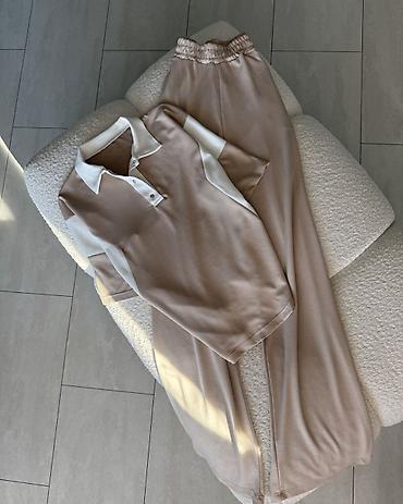 Kompleti: - Novo ✨
 • Komplet|| 
 • Velicine | S M L XL
 • Cena🏷️ 2700rsd💋 — 5