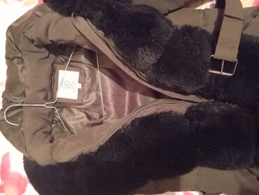 Zimske jakne: Zimske ženske jakne – 4 modela 4 JAKNE ZA 5000 1) Maslinasto zelena — 2