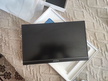 Xbox Series S: Xbox Series S (полный комплект) состояние новой. почти не играл. есть — 9