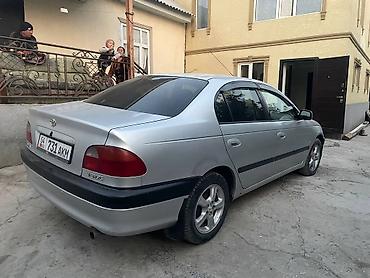 mb 220: Toyota Vista: 1999 г., Механика, Бензин, Седан — 3