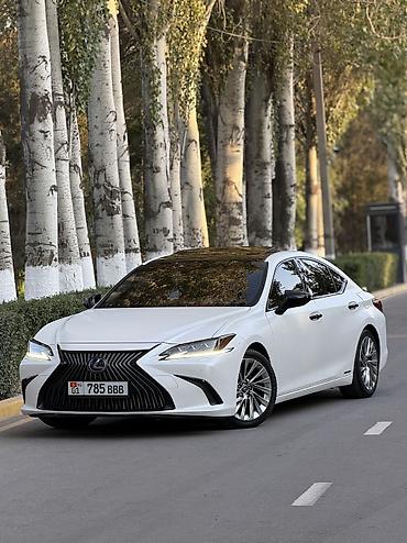 Lexus: Lexus ES: 2019 г., 2.5 л, Вариатор, Гибрид, Седан — 1