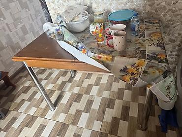 Masalar: Mətbəx masası - Material: Taxta üstü, paslanmayan metal ayaqlar Hec — 1