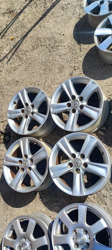 Диски: Литые Диски R 16 Toyota, Комплект, отверстий - 5, Б/у