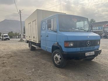 Коммерческий транспорт: Грузовик, Mercedes-Benz, Дубль, Новый — 10