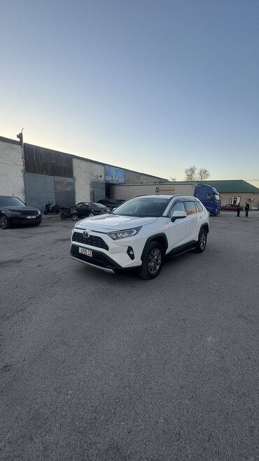 Toyota: Toyota RAV4: 2021 г., 2.5 л, Автомат, Бензин, Внедорожник